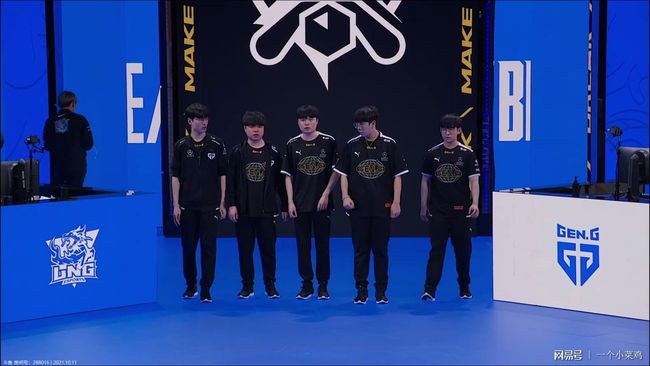 应高强度的 应高强度的