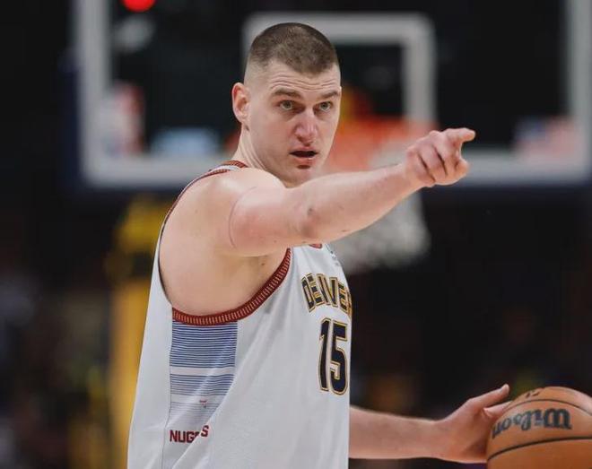 也能在肋部 也能在肋部